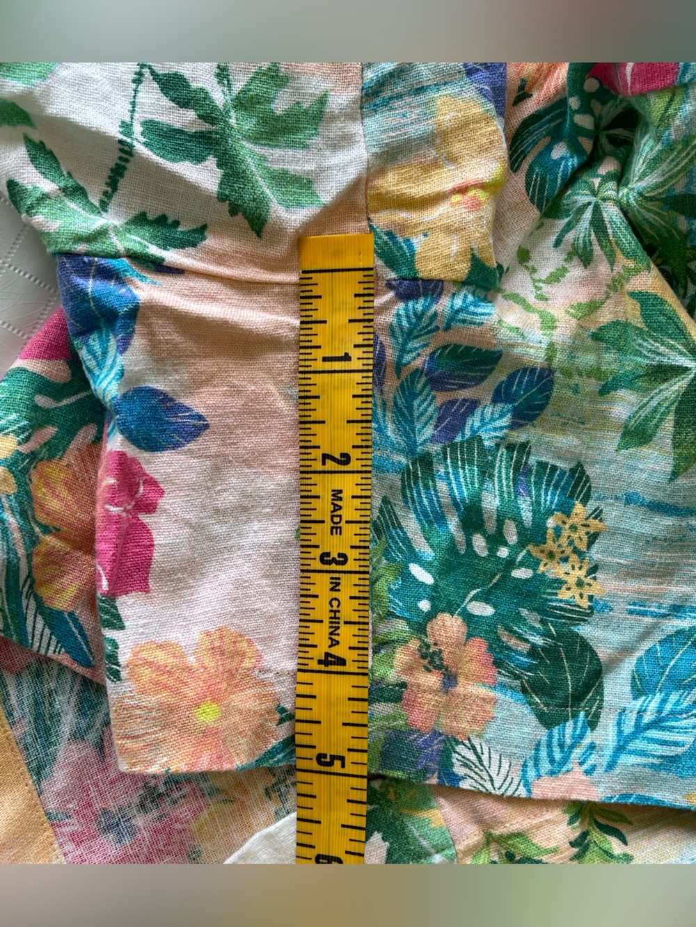 TALBOTS Tropical Print Elastic Waist Shorts - Pastel Floral - Picture 3 of 5